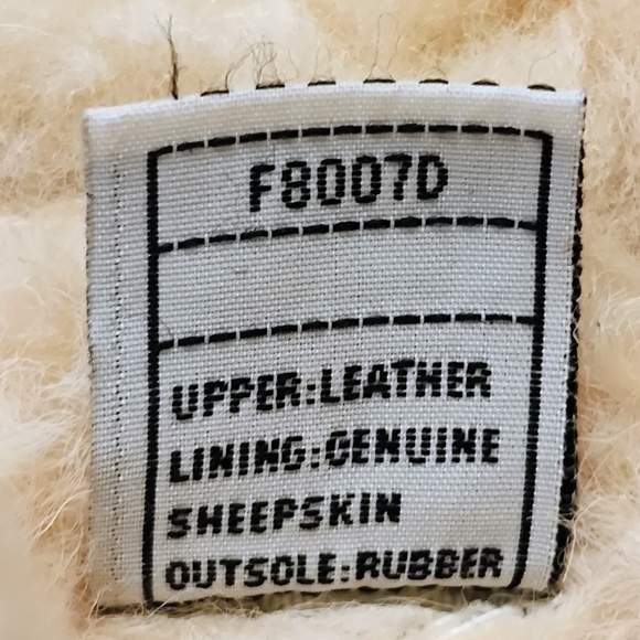 Virtually new UGG 'Upside' tall, cuffed shearling winter boot, size 10 - Picture 6 of 6